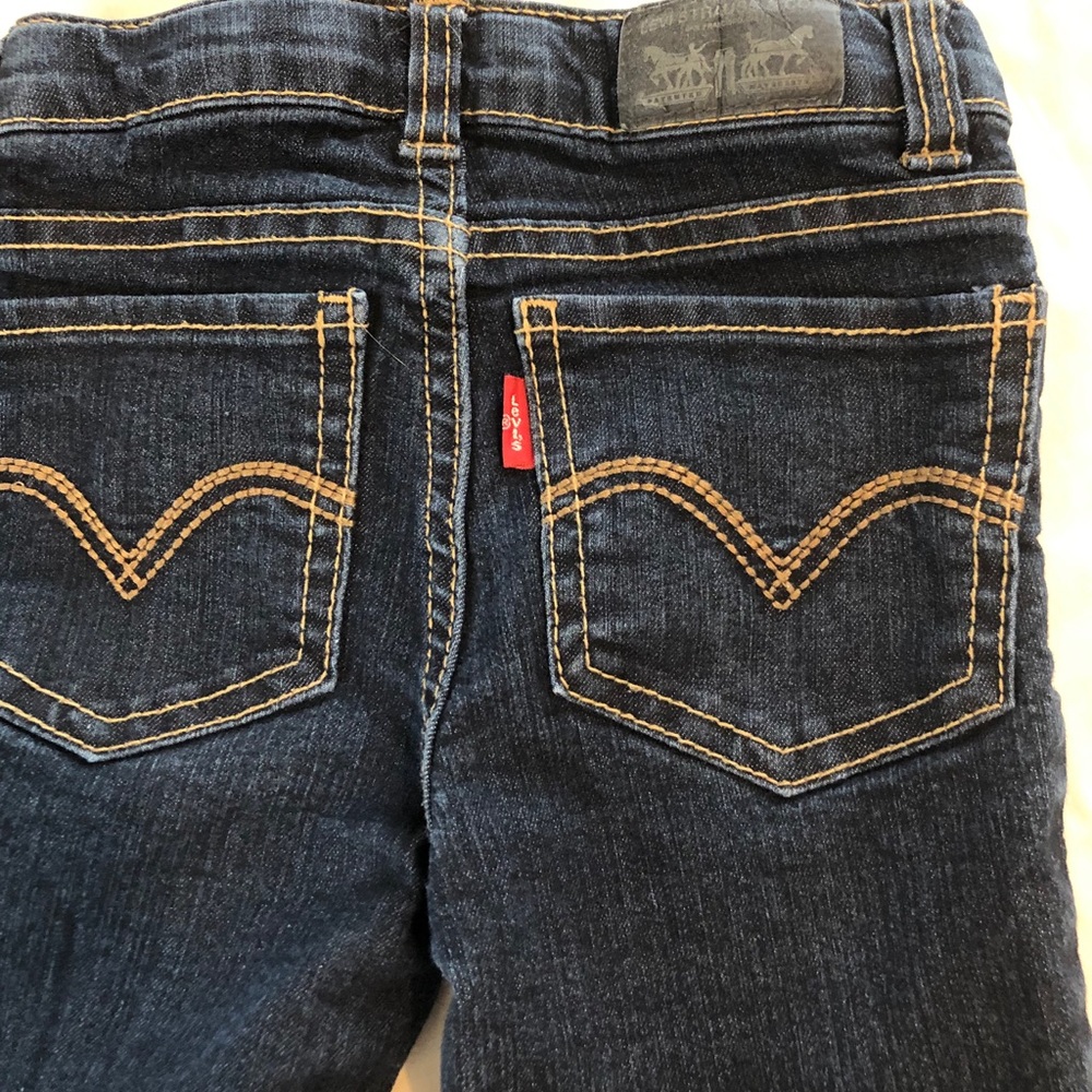 Jeans - Picture 3 of 4